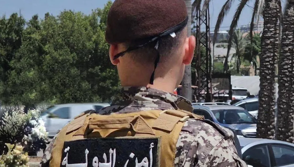 ضبط شبكة تهريب معدّات طبية إلى بيروت... وتوقيف 6 أشخاص