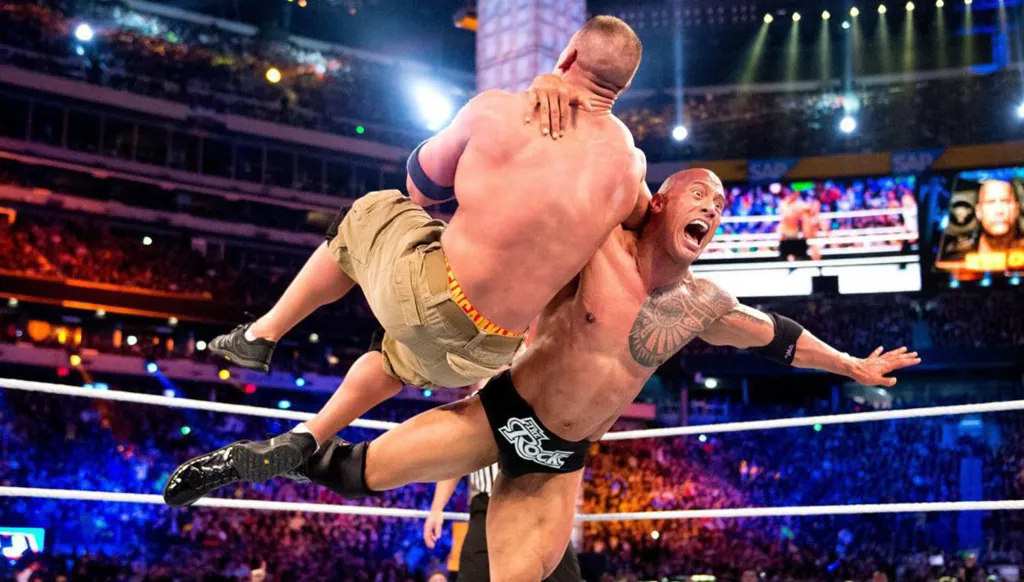 ذا روك يوجّه رسالة مؤثرة لجون سينا قبل نزاله الأخير في WWE