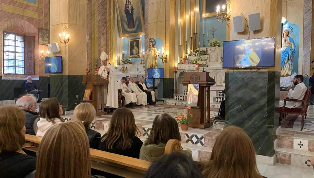 عشية العيد الأوّل للطوباوي البطريرك اسطفان الدويهي: قدّاس في إهدن وتبريك بالذخائر