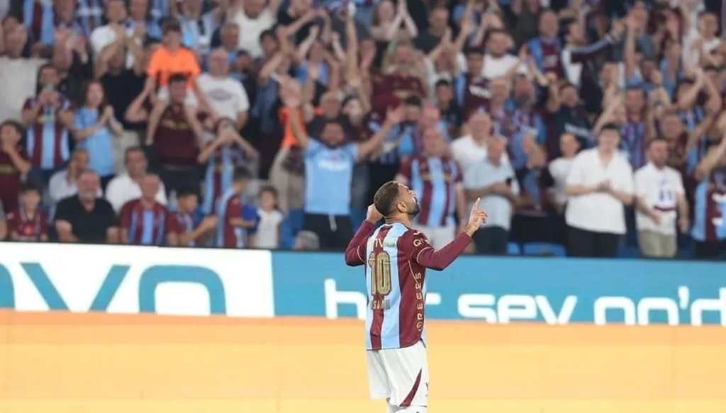 محمد صلاح يفتتح أهدافه مع طرابزون سبور بطريقة غريبة (فيديو)