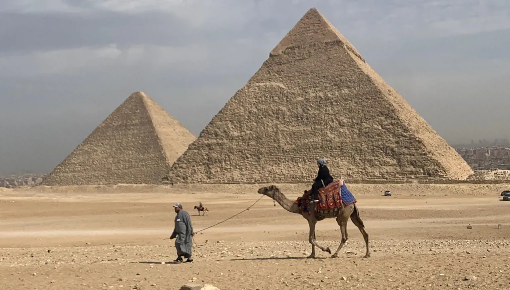أهرامات مصر... ودهشة السرّ