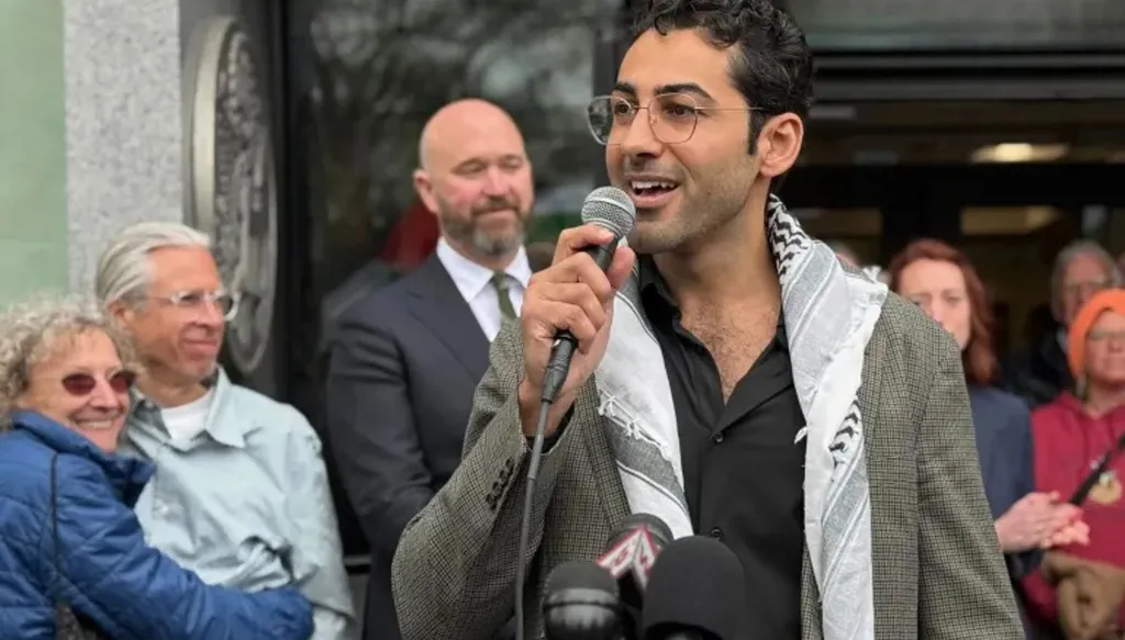 قاضية ترفض محاولة إدارة ترامب ترحيل الطالب الفلسطيني محسن المهداوي