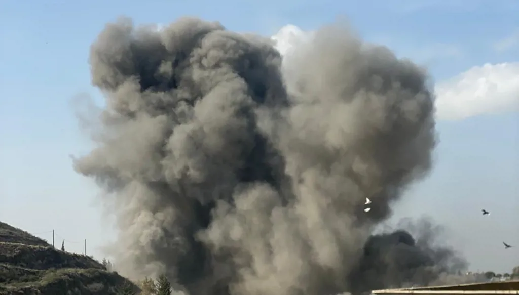 تصعيد إسرائيلي... غارات على جنوب لبنان وشرقه (فيديو وصور)