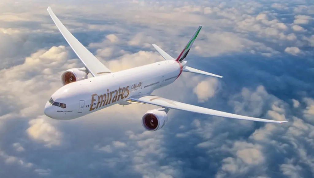 ‏"طيران الإمارات" تمدّد تعليق رحلاتها مؤقتاً إلى 4 دول إقليمية