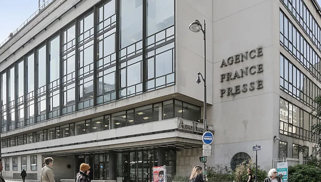 "فرانس برس" تعتزم خفض تكاليف عمل صحافييها في الخارج