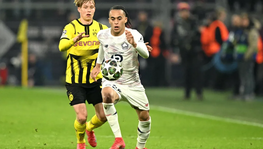 مبابي الصغير يخطف الأنظار ضد بوروسيا دورتموند