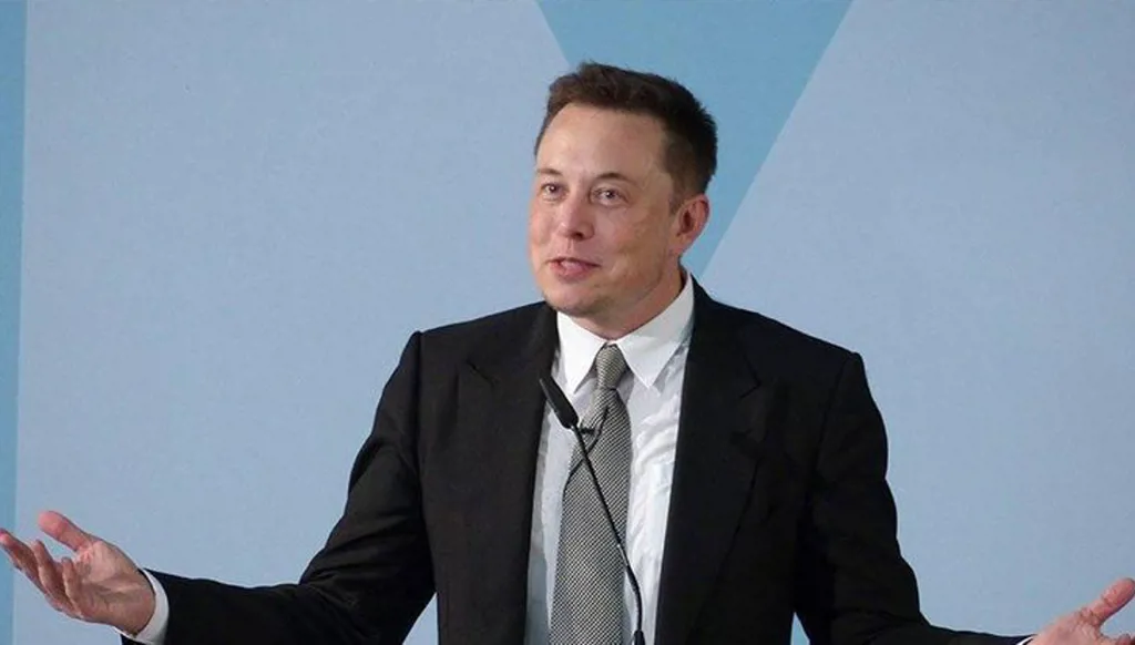 إيلون ماسك: أزمة نقص البيانات تدفع الذكاء الاصطناعي نحو التعلم الذاتي