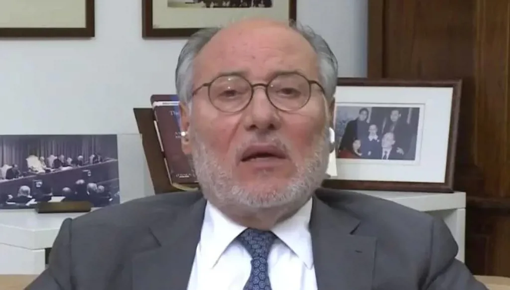 وزير التربية يوضح بشأن مستودع تحت أحد مباني "الجامعة اللبنانية": نحقق ولن نتهاون