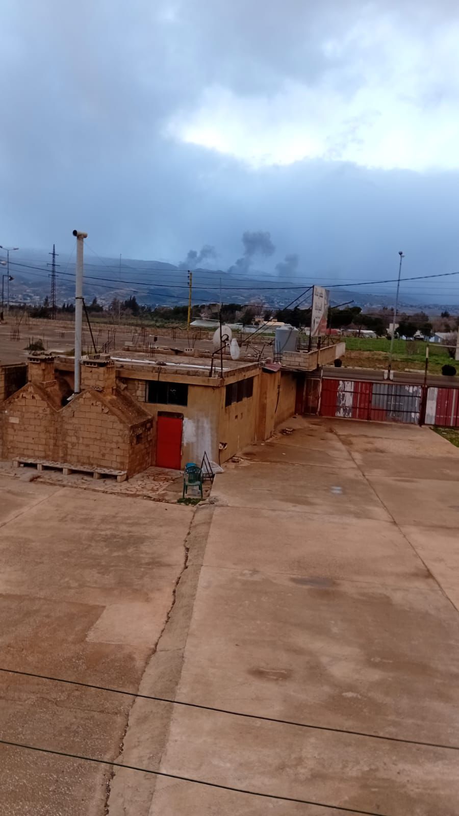 غارات شرقي لبنان (إكس).