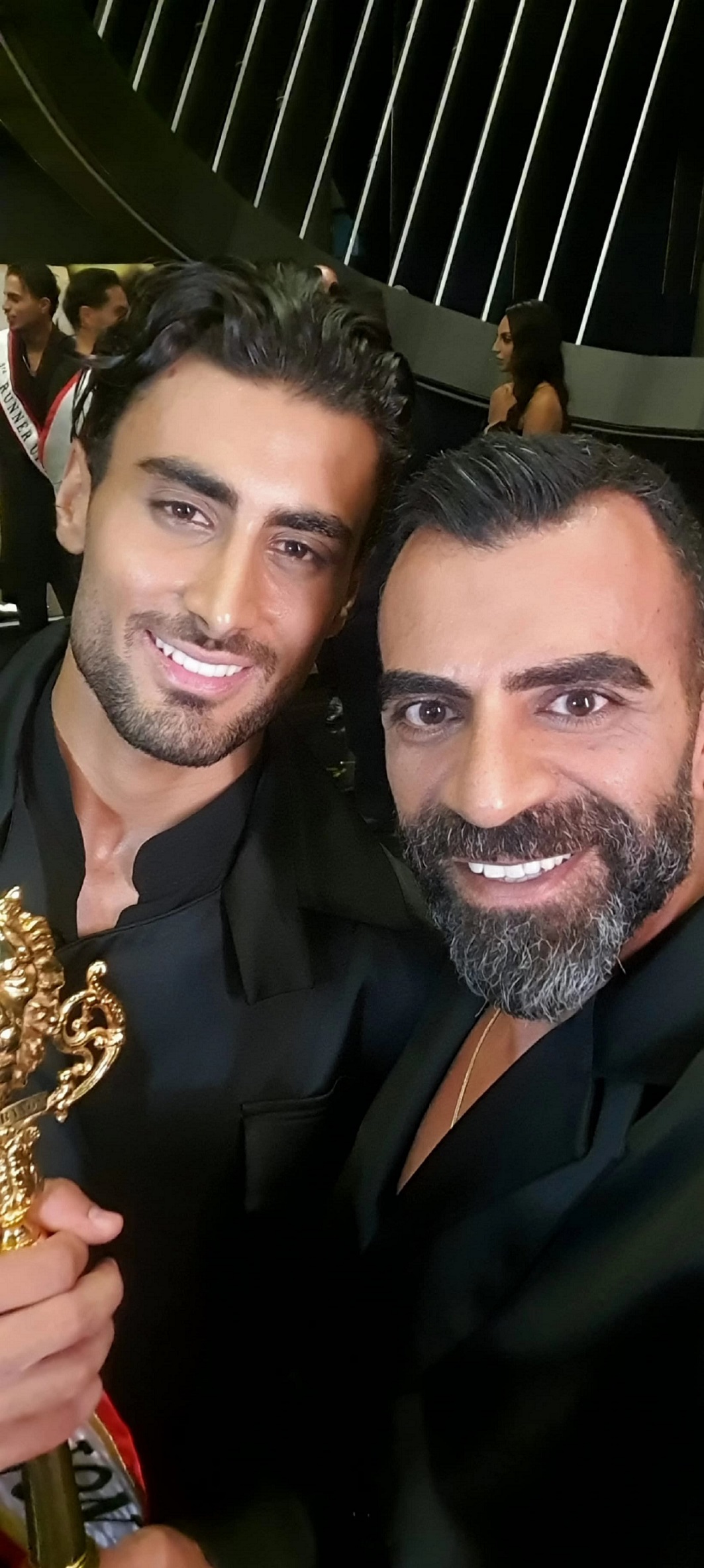 المصمّم جان بو ضومط وملك جمال لبنان سعد الدين حنينة (خاص من جان بو ضومط)