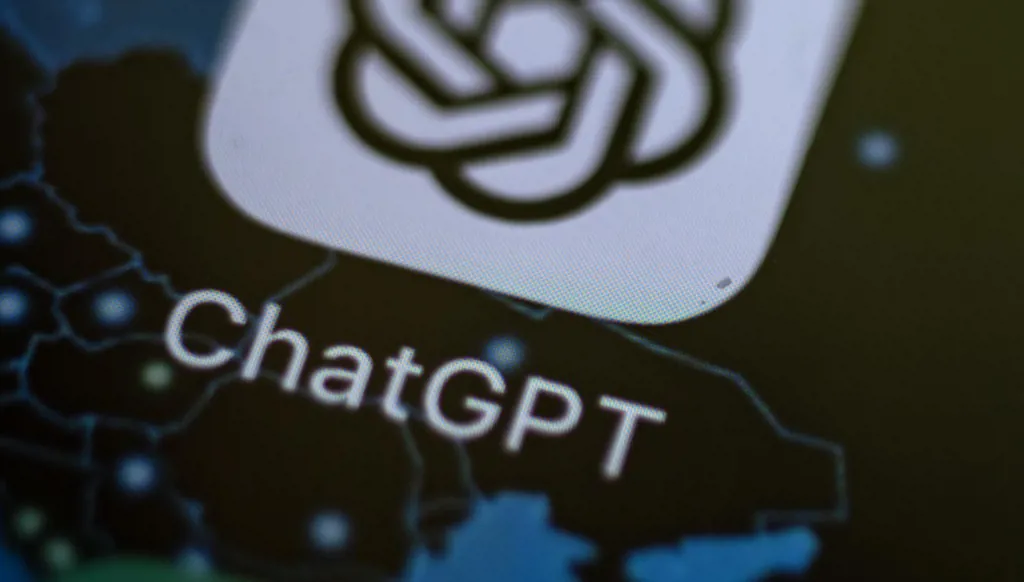 غسل المعلومات في عصر الذكاء الاصطناعي: دعوة لليقظة