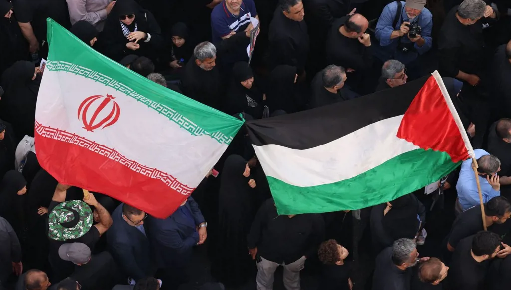 La dure leçon du Golfe : Alors que l'Iran cible les pays du Golfe, le silence et l'hésitation révèlent une crise politique et culturelle qui façonne les alliances futures de la région.