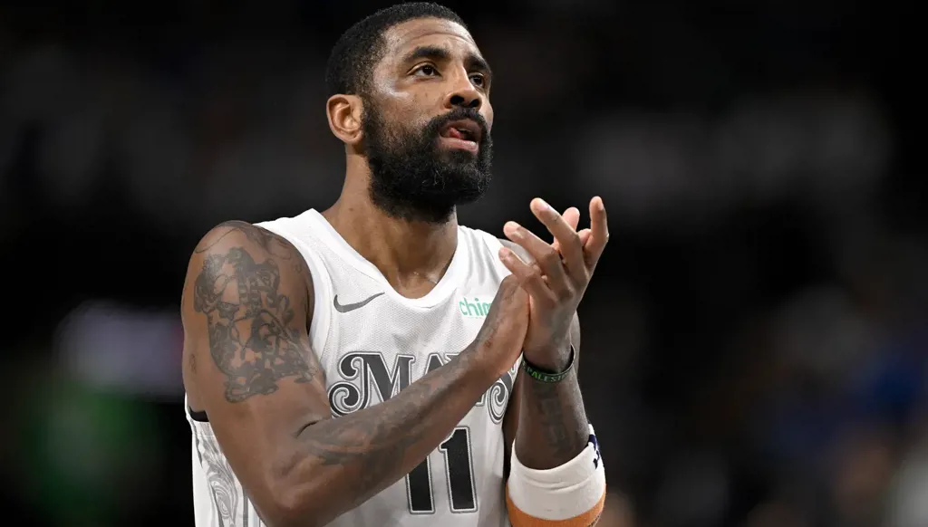 كايري إرفينغ يغيب عن بقية موسم دالاس مافريكس بعد جراحة الركبة