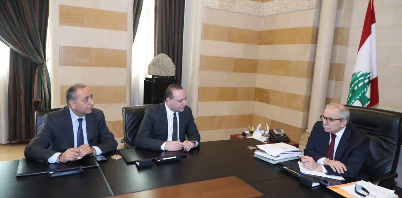 fac180d4a9e648b48774f72c2599ee1b_140303.