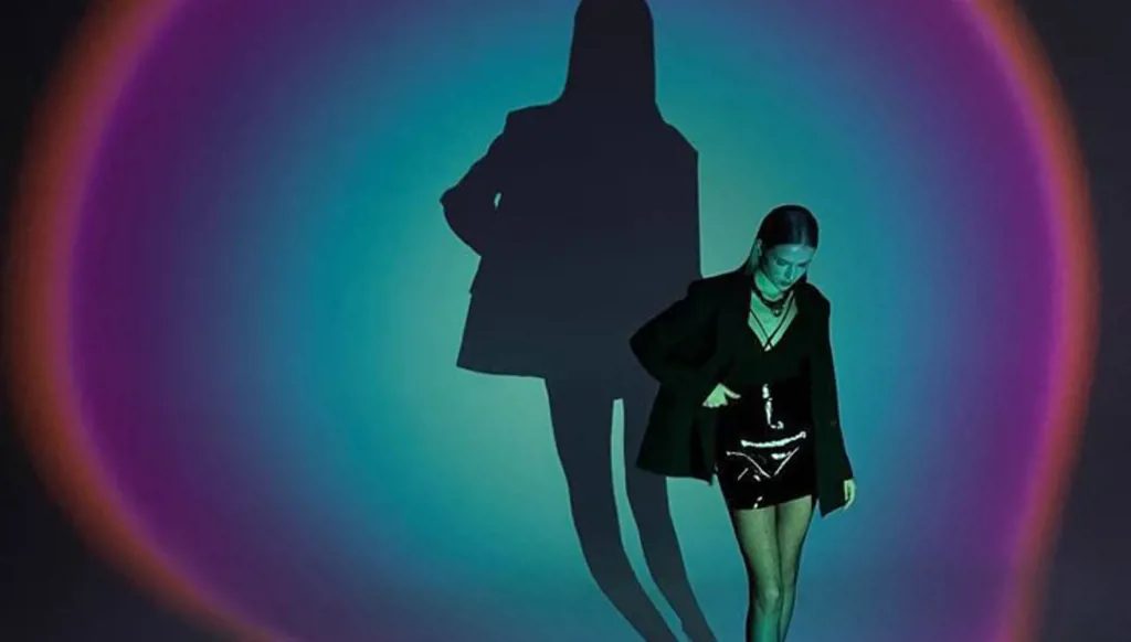 الذكاء الاصطناعي يدخل عالم العارضات: جدل متصاعد وتغيّرات محتملة