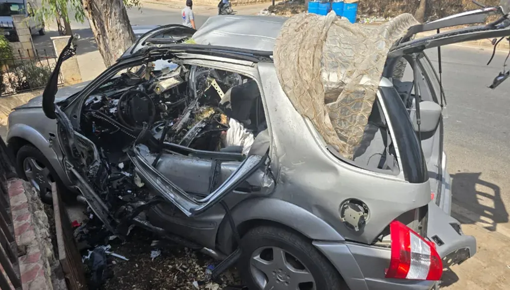 "مجزرة بنت جبيل"... الطفلة الجريحة أسيل شرارة تتلقى خبر استشهاد والدها وإخوتها (فيديو)