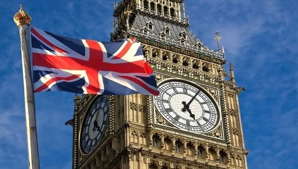 بريطانيا تتحسب لنقص في المواد الغذائية في حال استمر إغلاق مضيق هرمز