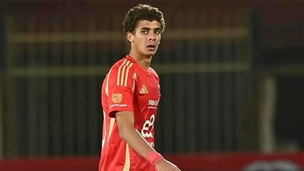 حمزة عبد الكريم.