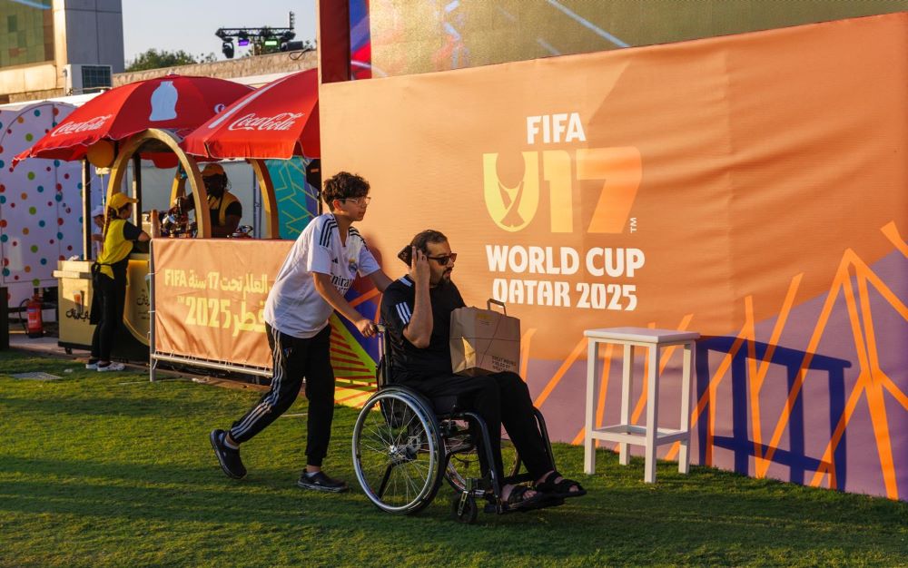 سهولة التحرك لذوي الإعاقة في كأس العالم تحت 17 سنة في قطر. (وكالات)
