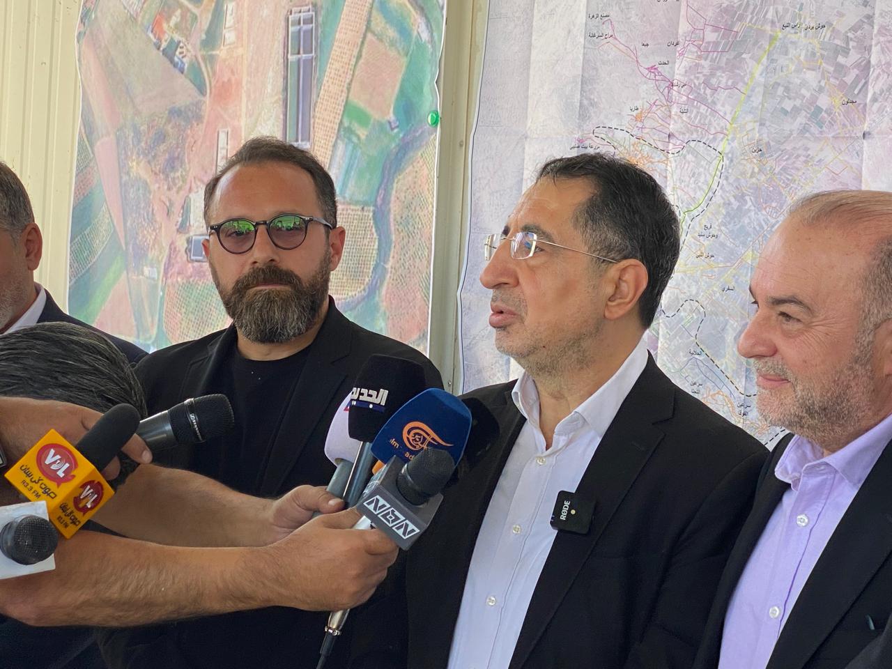 حسين الحاج حسن (لينا اسماعيل).