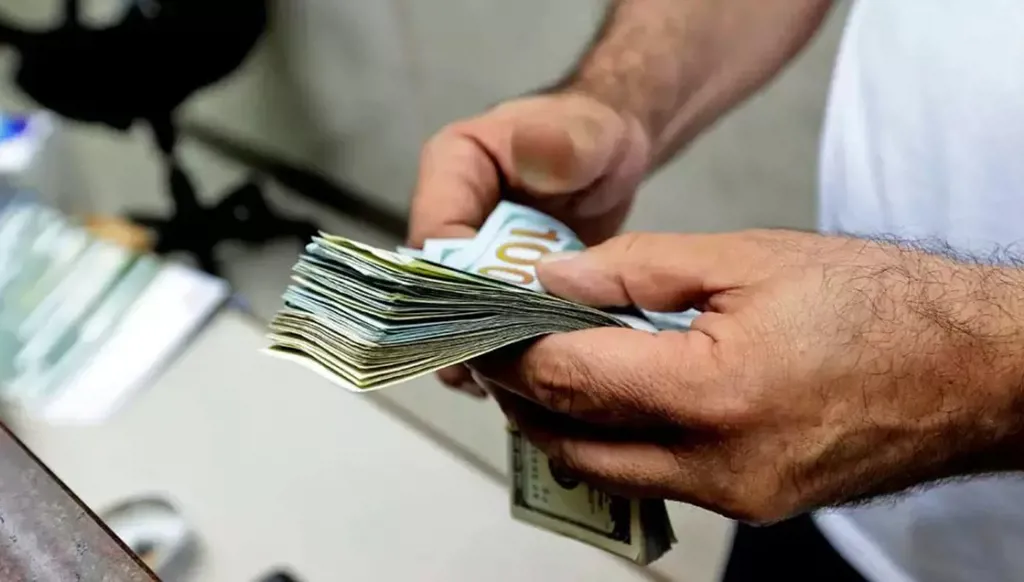 حذر في حركة الصرافين من التعامل مع "حزب الله"