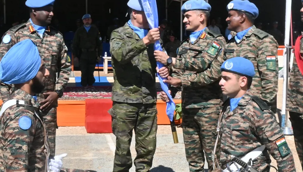 الكتيبة الهندية الـ26 تتسلم مهماتها في جنوب لبنان متميزة بأول فريق تواصل نسائي