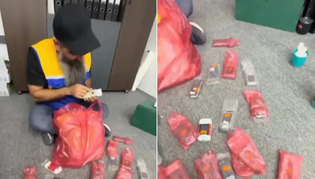 بالفيديو- شحنة هواتف تصل إلى تاجر بعد 16 عاماً!