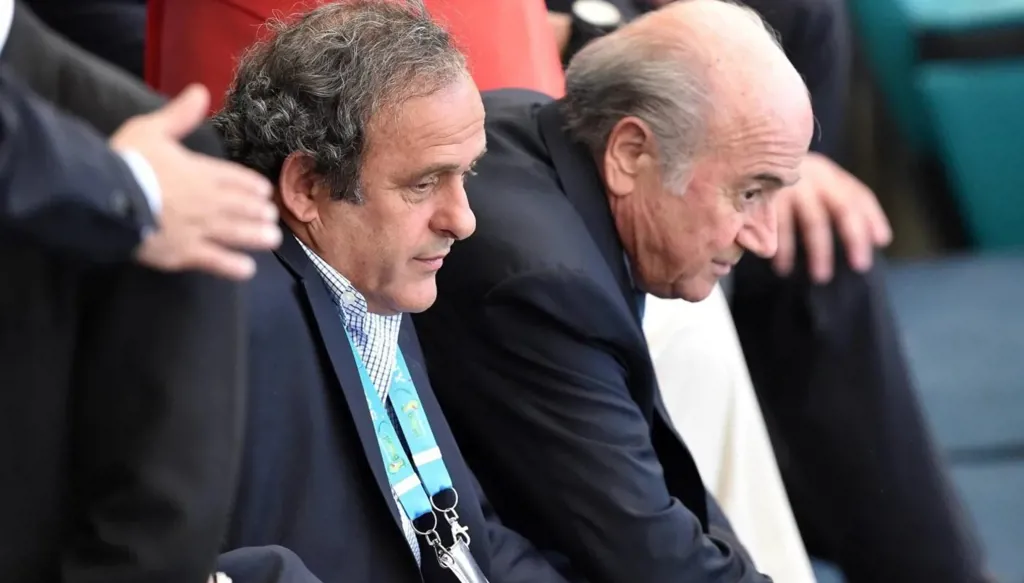 تبرئة بلاتر وبلاتيني من تهم الفساد... على "فيفا" أن يثبت شفافيته!