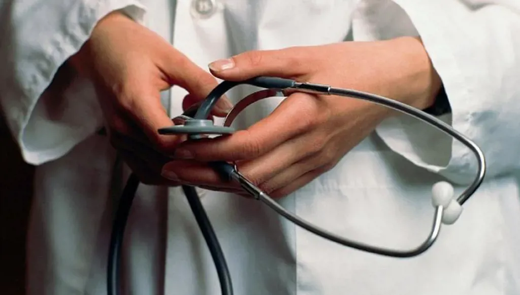 توجيه تهمة الاعتداء الجنسي على رُضَّع إلى ممرضة في فرنسا