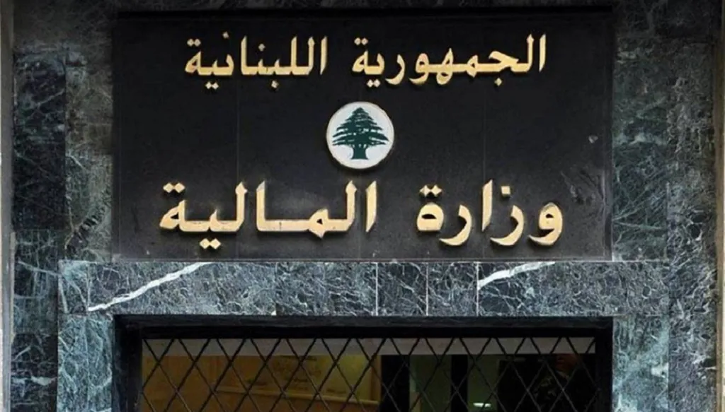 النفايات تتكدّس في شوارع بيروت... توضيح من وزارة المالية فماذا أعلنت؟
