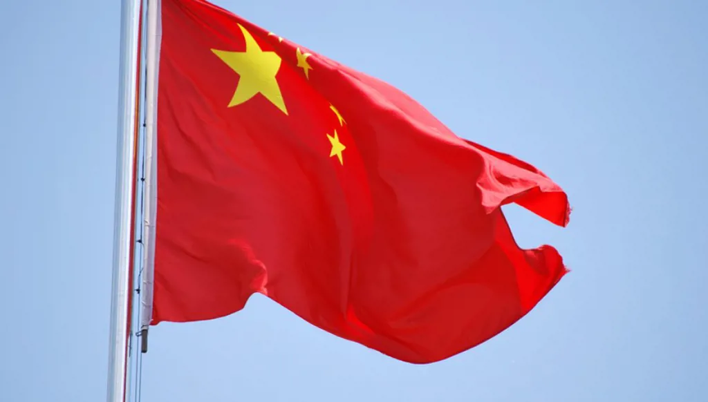 الصين تندّد بعقوبات أوروبية تستهدف شركتي تكنولوجيا وتعتبرها "غير قانونية"