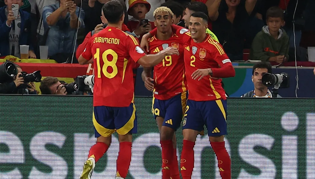 إسبانيا تحبط "ريمونتادا" تاريخية لفرنسا في مباراة الأهداف التسعة (فيديو)
