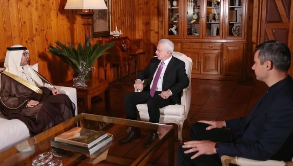 لقاء بخاري وفرنجيّة "ودّي وإيجابيّ" والحراك يشمل الجميع