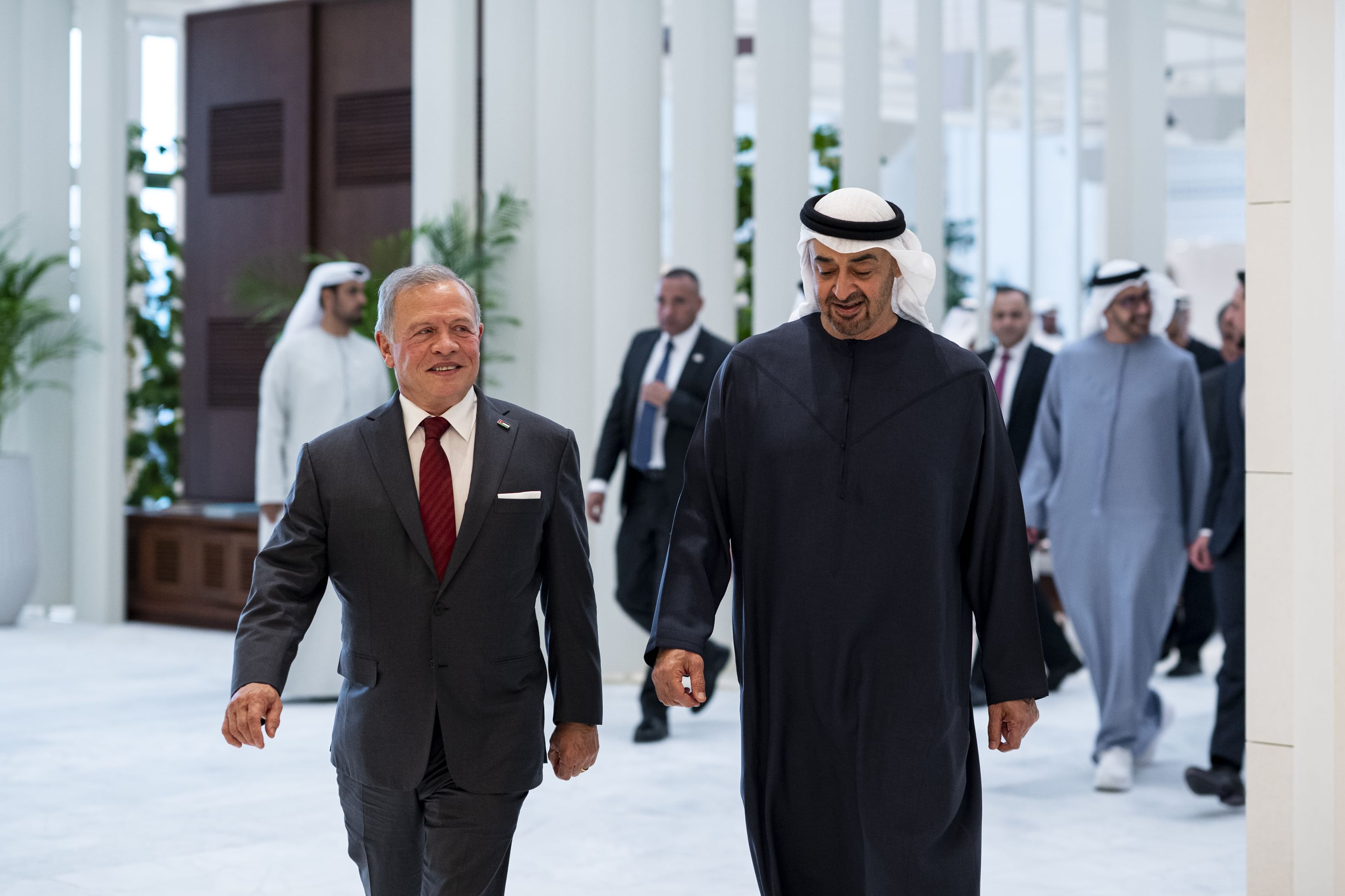 الرئيس الإماراتي وملك الأردن (وام)