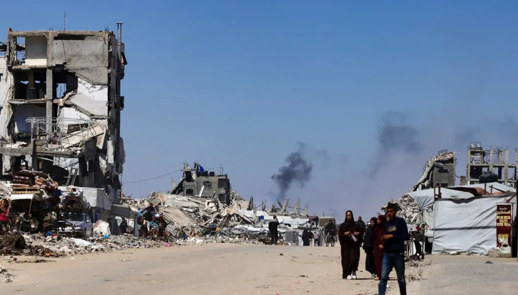 حصيلة ضحايا غزة إلى ارتفاع... والجيش الإسرائيلي يحاصر مستشفى العودة