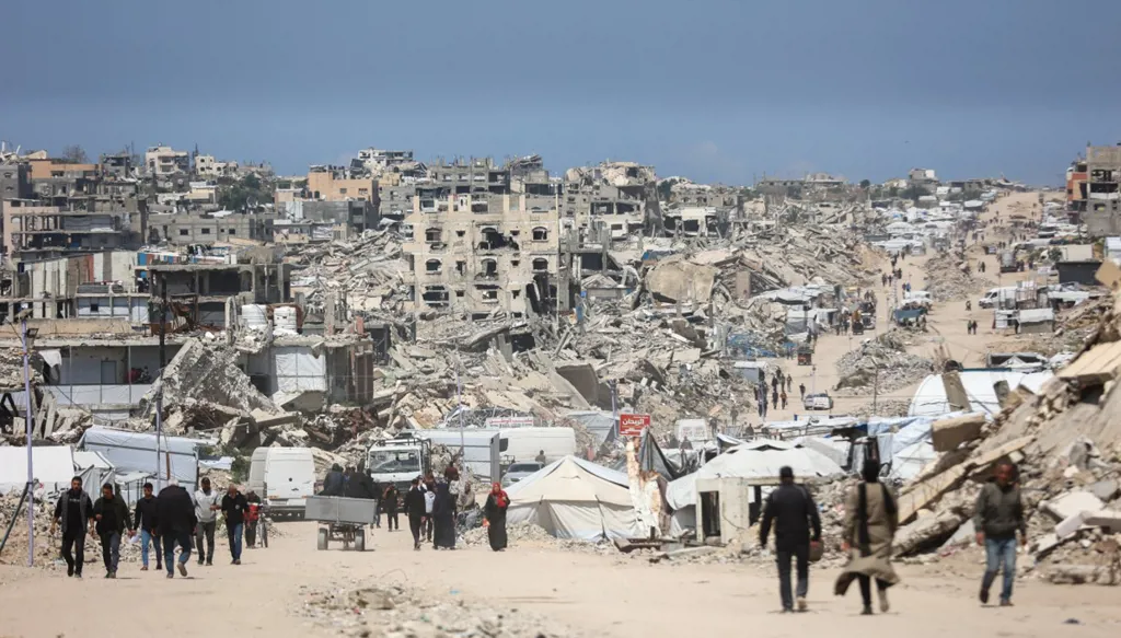 محادثات بين مجلس السلام و"دي بي ورلد" بشأن إعمار غزة