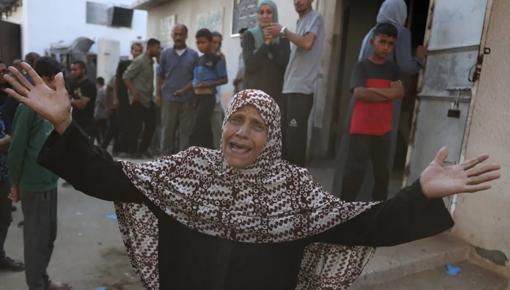 استئناف محادثات غزة الأسبوع المقبل... وإسرائيل تسمح بإسقاط المساعدات جوّاً
