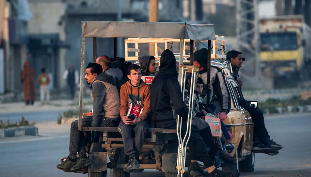 6 ضحايا وجرحى بضربات إسرائيلية على غزة