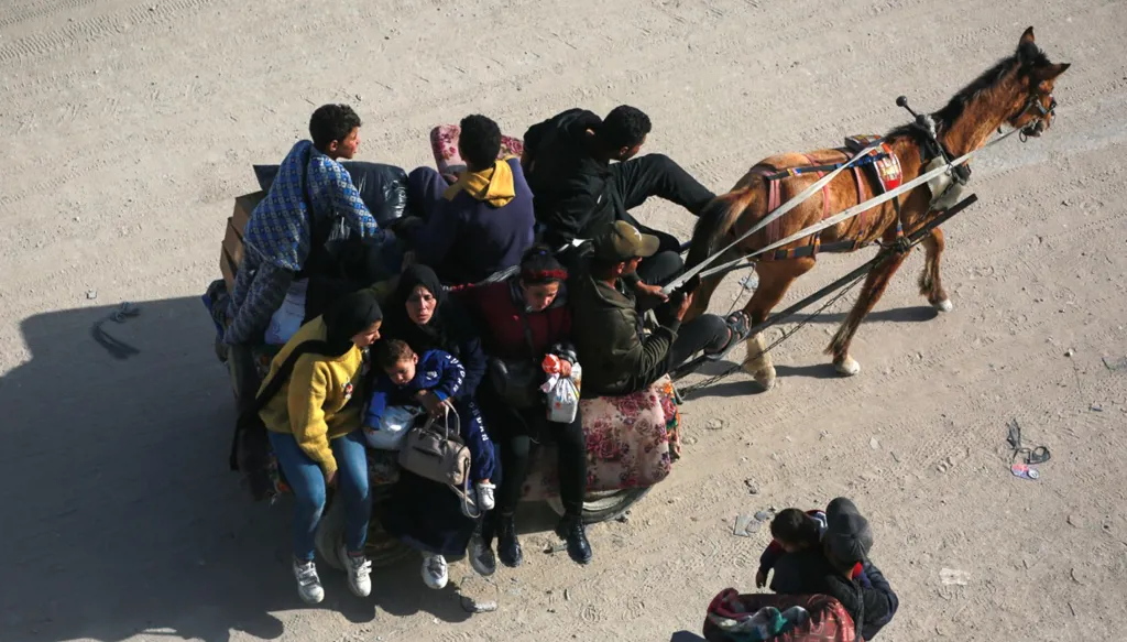 "حماس" تحذّر نتنياهو من استمرار الحرب: الأسرى سيعودون بالتوابيت!