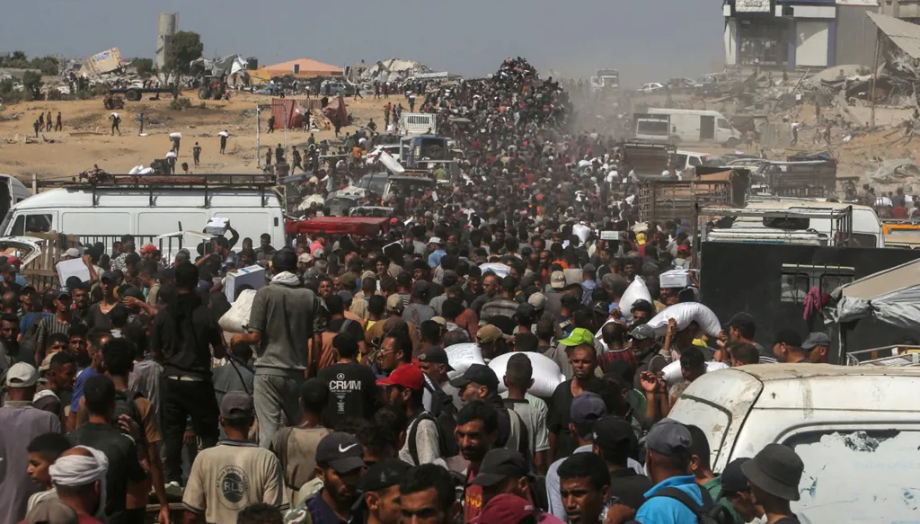 ترامب يترك لإسرائيل حريّة التحرّك في غزة... من سيسبق: الاتّفاق أو الهجوم؟
