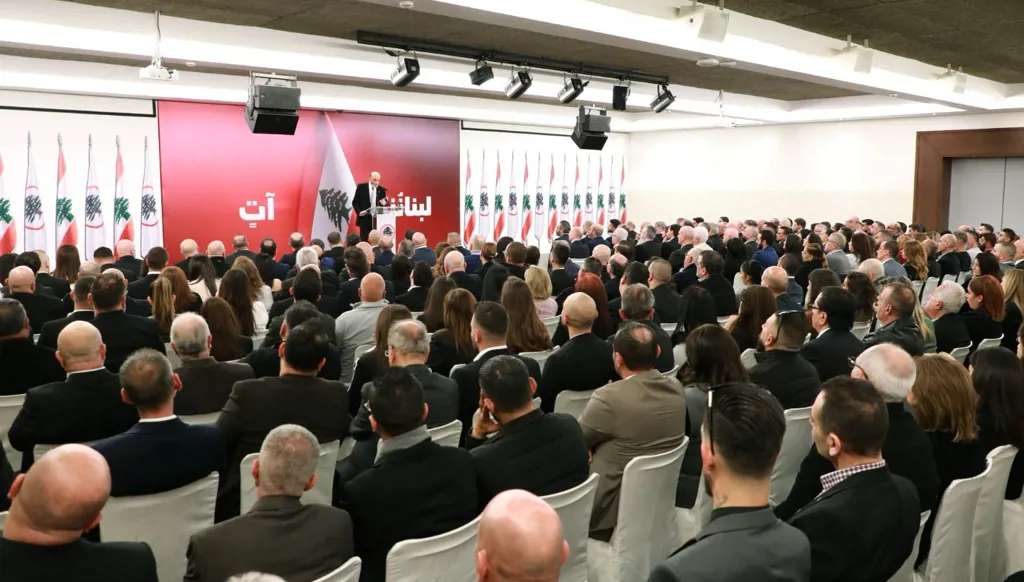 منتسبون جدد إلى "القوات اللبنانية"... جعجع: تضعون في أيديكم مهمّة عظيمة