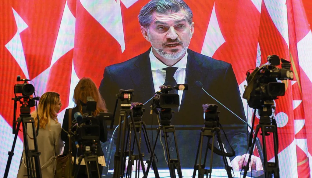 الرئيس الجورجي الجديد يؤدّي اليمين... والرئيسة السابقة: أنا الشرعية!