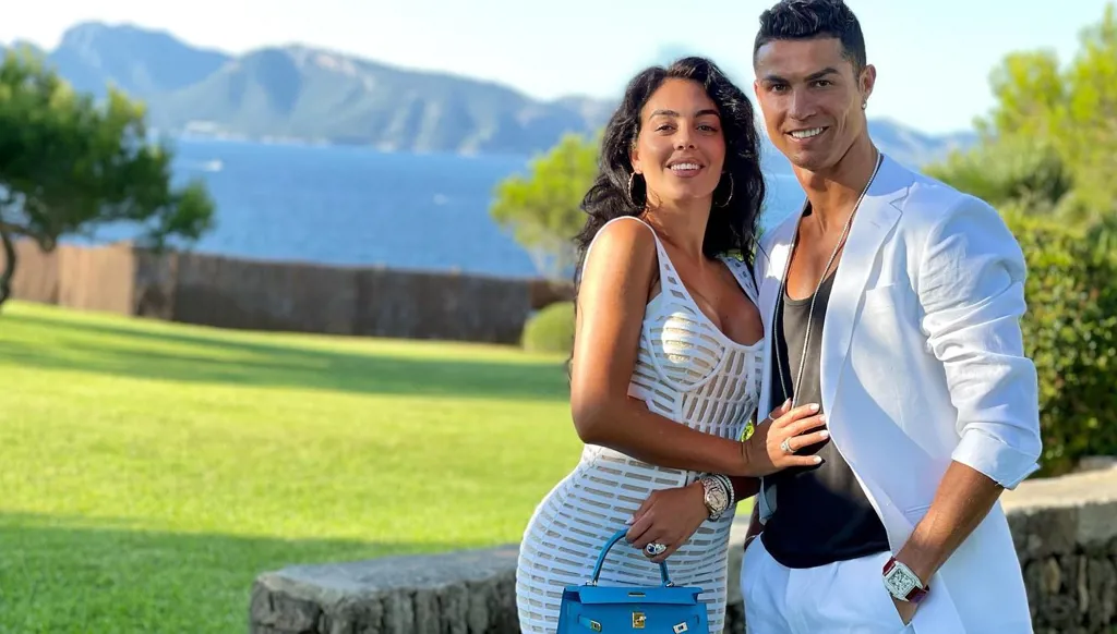 جورجينا رودريغيز تنشر صوراً من الولايات المتحدة... بانتظار لقاء ترامب ورونالدو