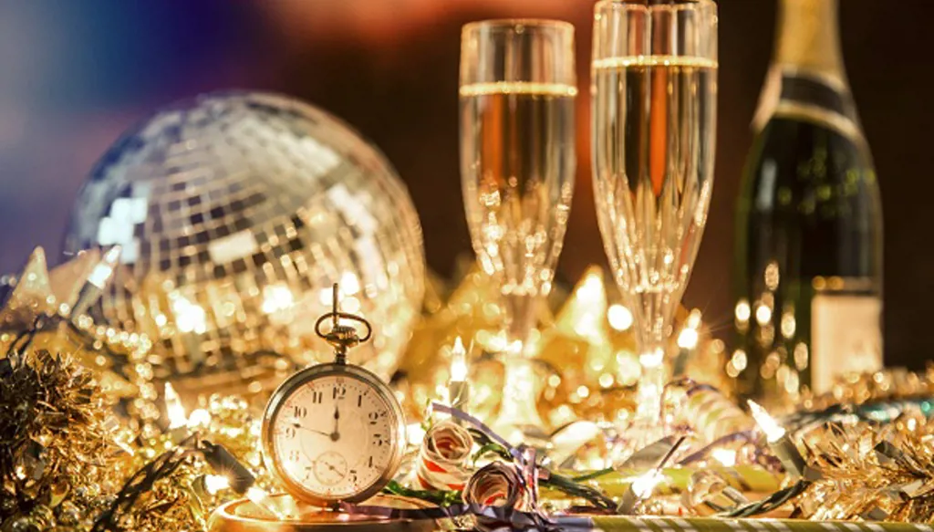 رأس السنة الجديدة: قبلة وعدّ تنازلي