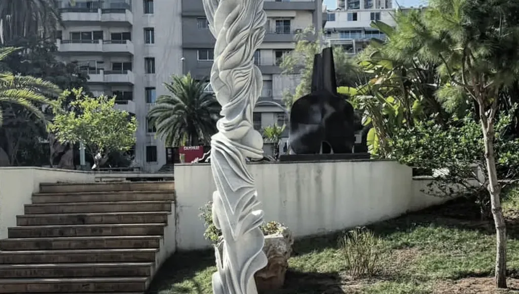 روجي عازار لـ"النّهار": "زهرة اللّهب" رقصة تجمع بين القوّة والخفّة (فيديو)