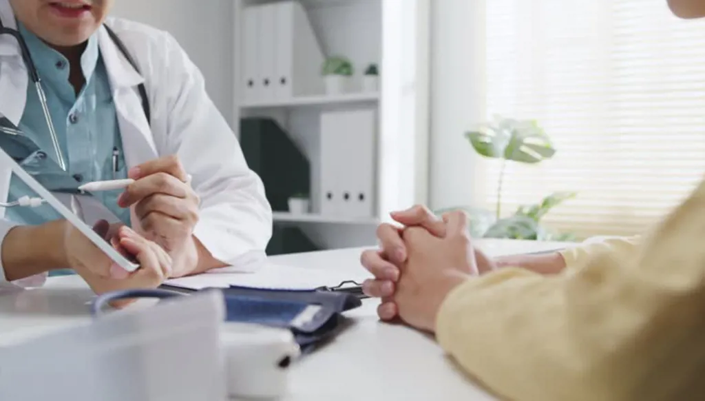 5 أخطاء يحذر منها الأطباء في متابعة الحالة الصحية للمريض