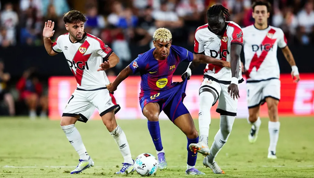 برشلونة يواجه رايو فايكانو لتعزيز الصدارة في الدوري الإسباني... موعد المباراة والقنوات الناقلة