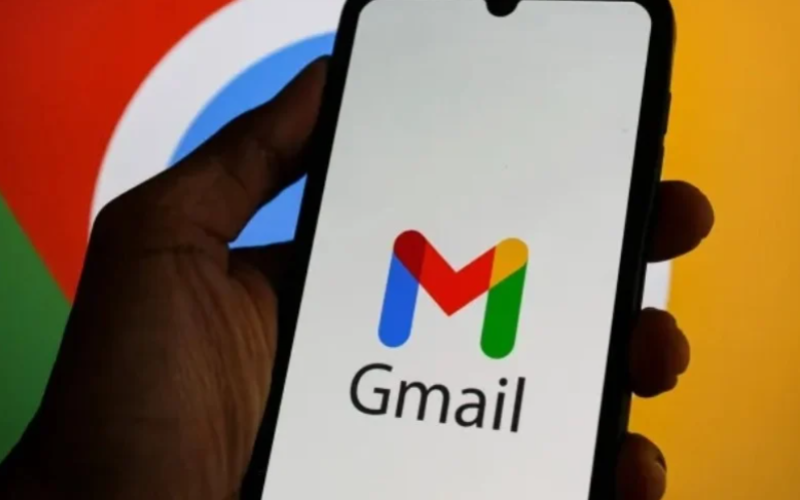 تطبيق جي ميل على الهاتف (مواقع)