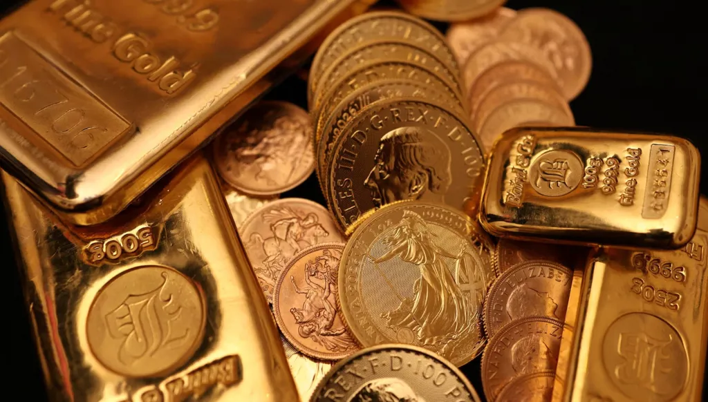 الذهب يرتفع مجدّداً بعد تراجعه بأكثر من 2%