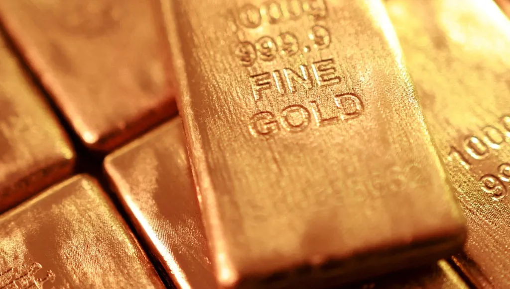 بداية الأسبوع والشهر الثاني من الحرب... كم بلغ سعر الذهب؟